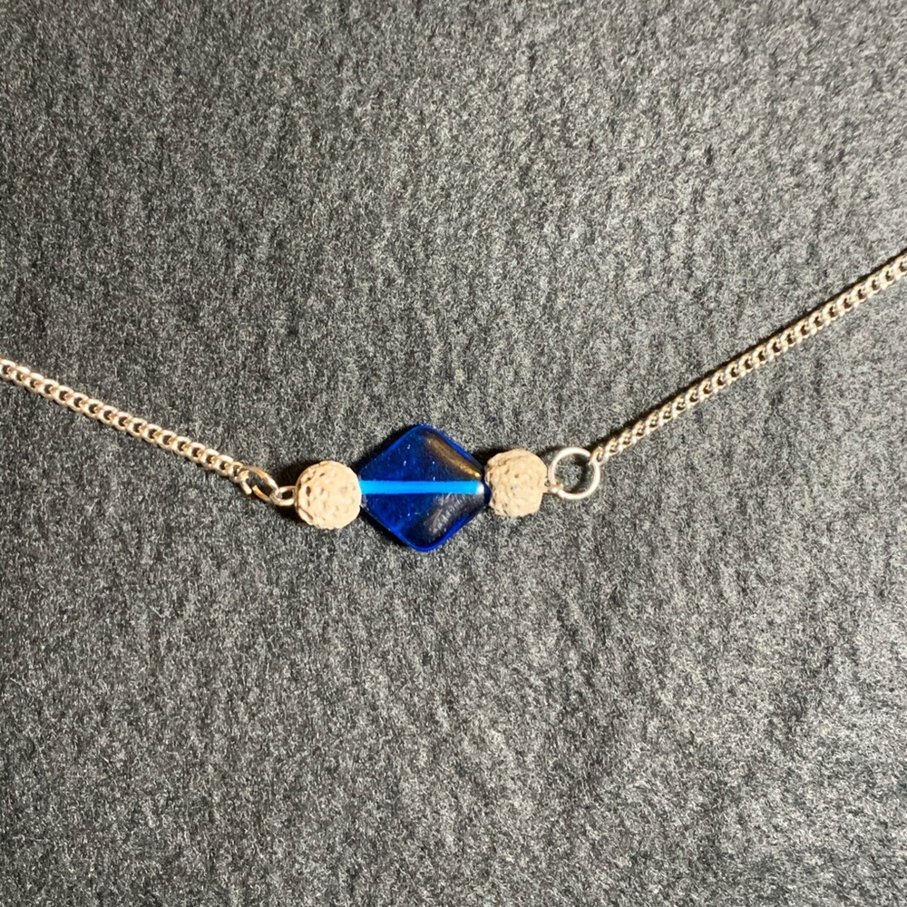 Free Essential oil diffuser necklace